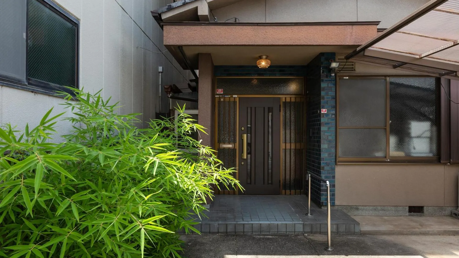 サムライホーム三条 招待所